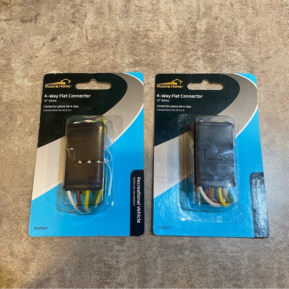 2 Pack Of Road & Home RV 4-Way Flat Connectors RVP047 NEW - Picture 1 of 4